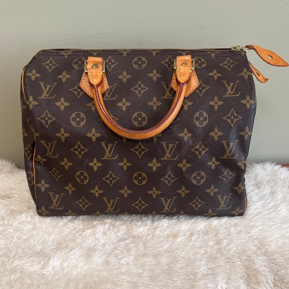 SOLD Louis Vuitton Speedy 30